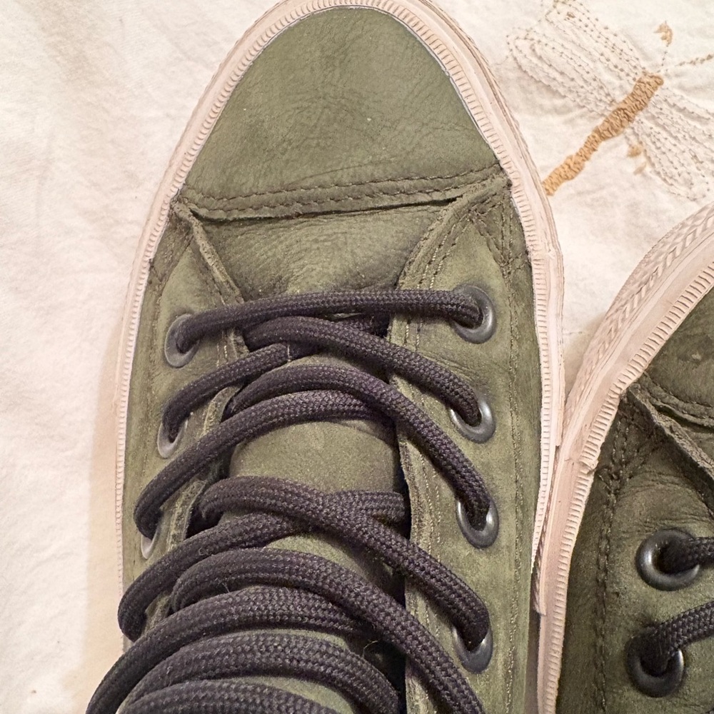 Converse Chuck Taylor All Star Waterproof High Top Unisex Sneaker/Boot - Picture 9 of 10